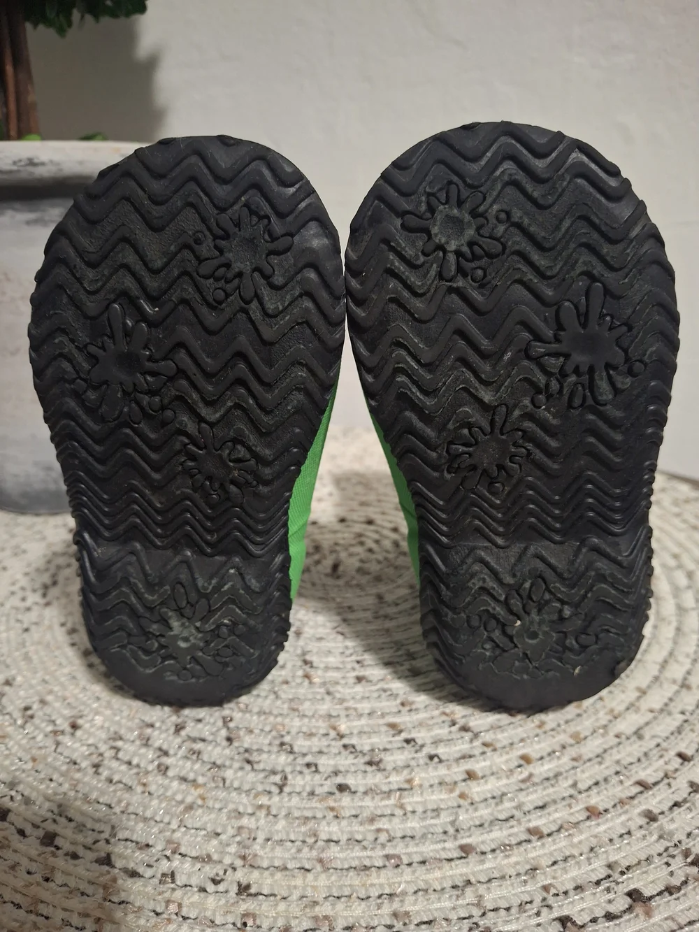 Kids Bogs Rain Boots Size 5c.